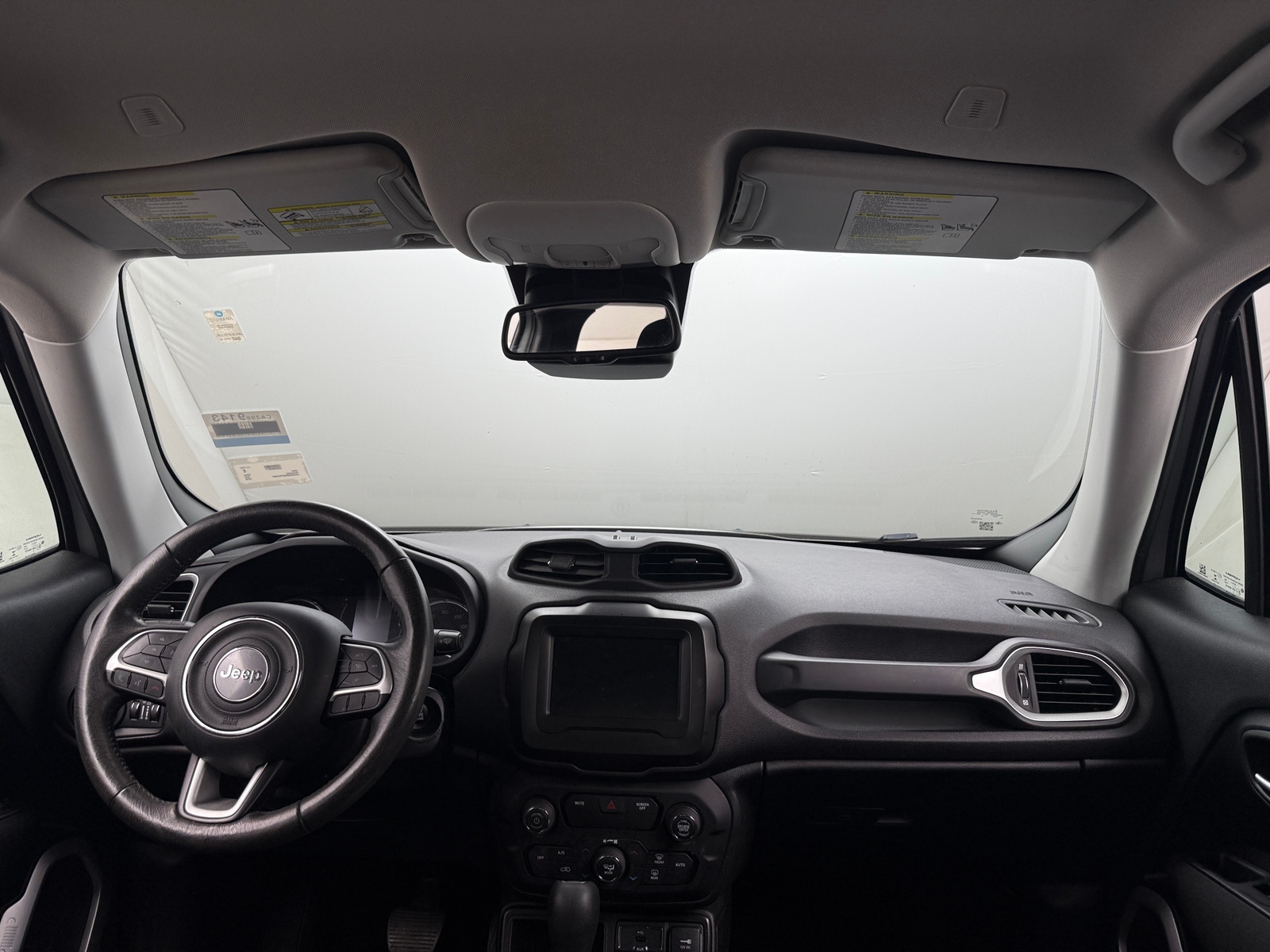 Thumbnail: 2019 Jeep Renegade - 3