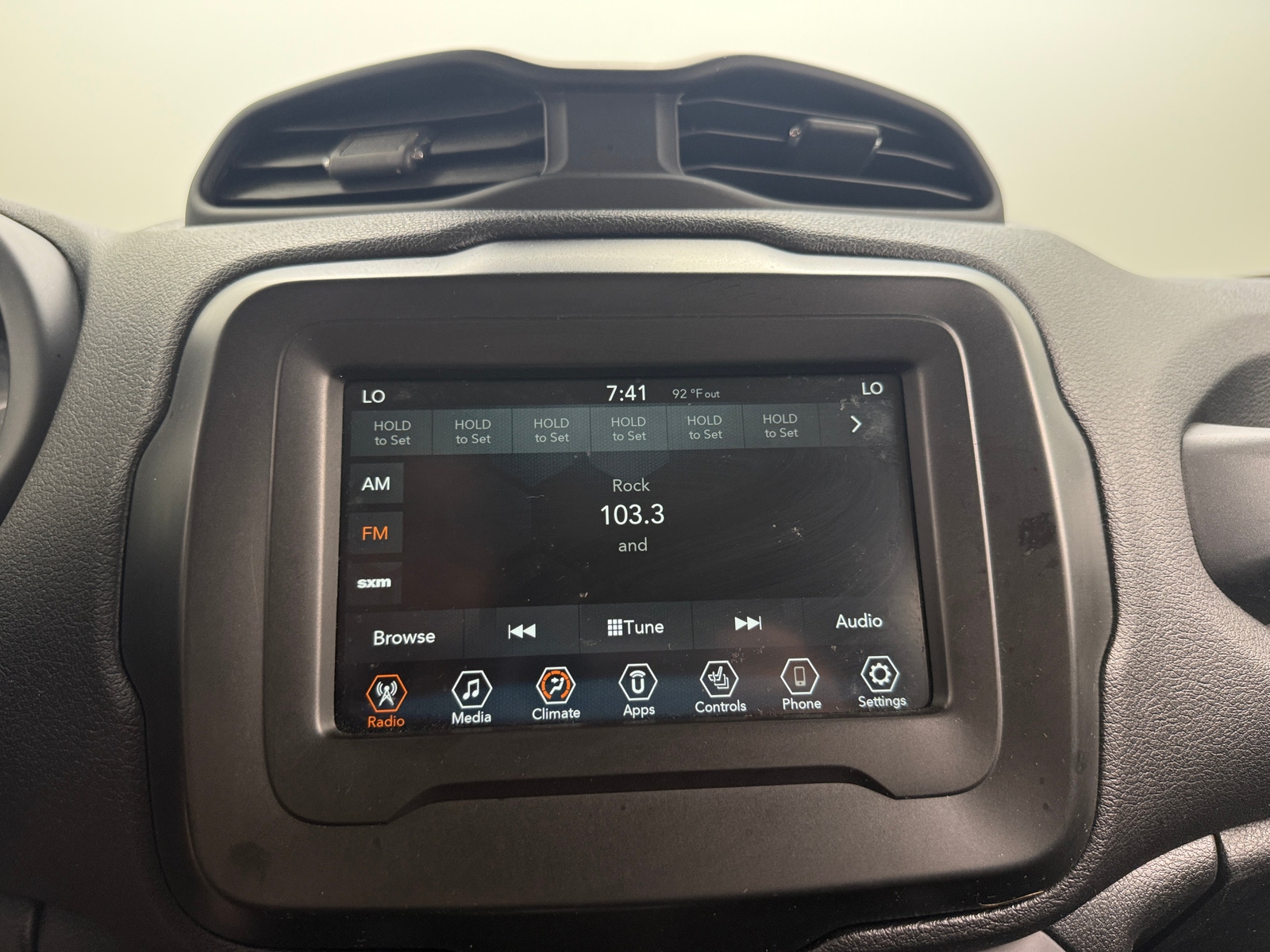 Thumbnail: 2019 Jeep Renegade - 4