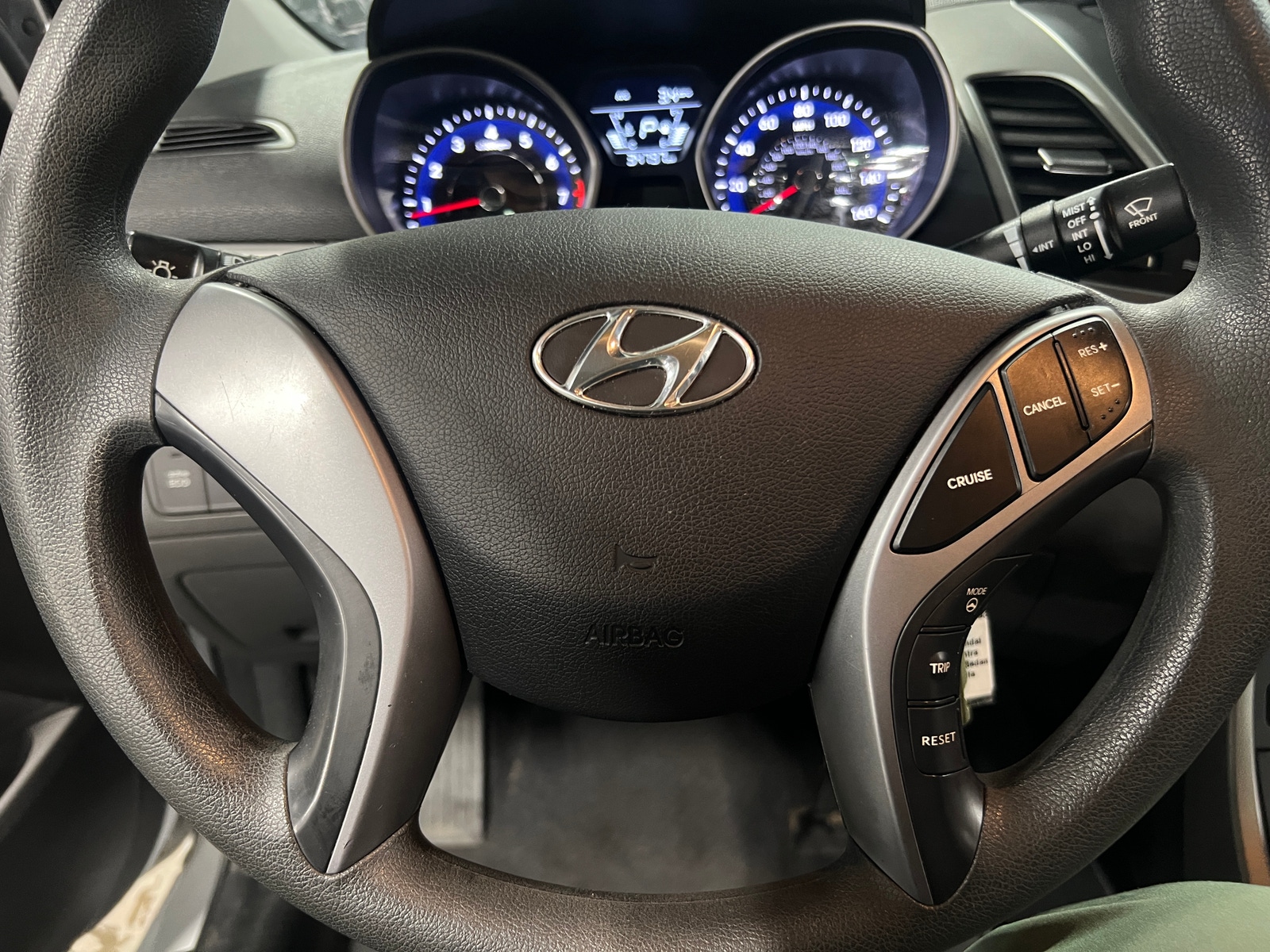 Thumbnail: 2015 Hyundai Elantra - 5