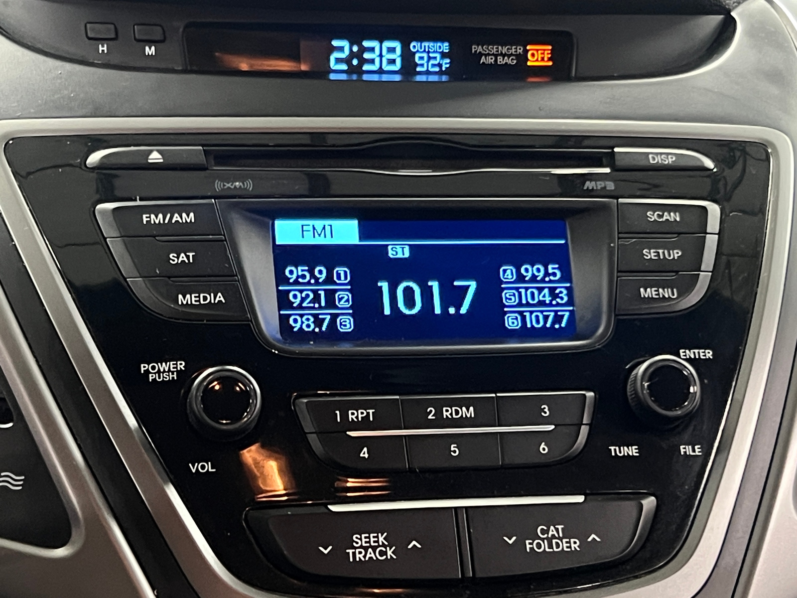 Thumbnail: 2015 Hyundai Elantra - 4