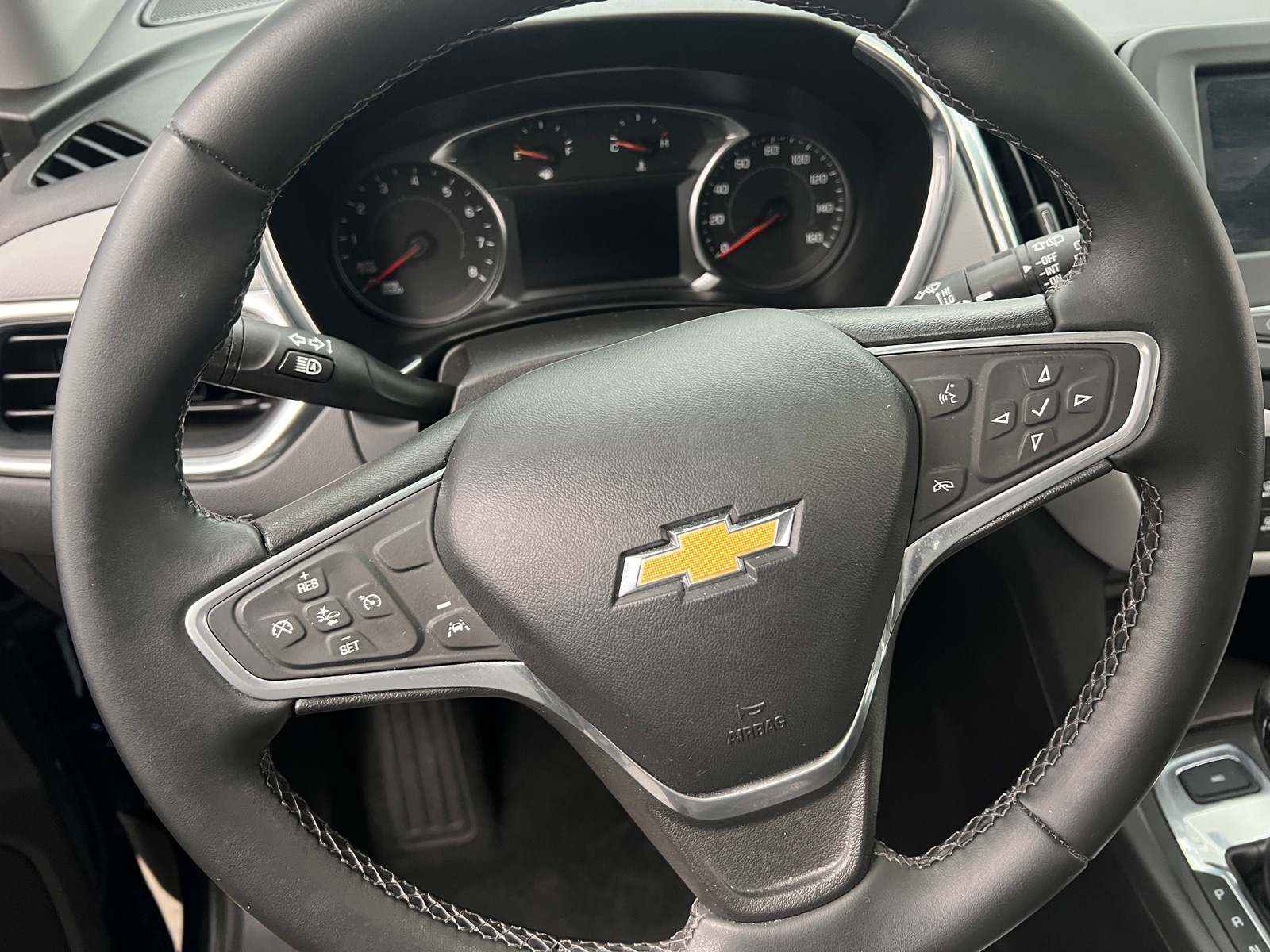 Thumbnail: 2023 Chevrolet Equinox - 5