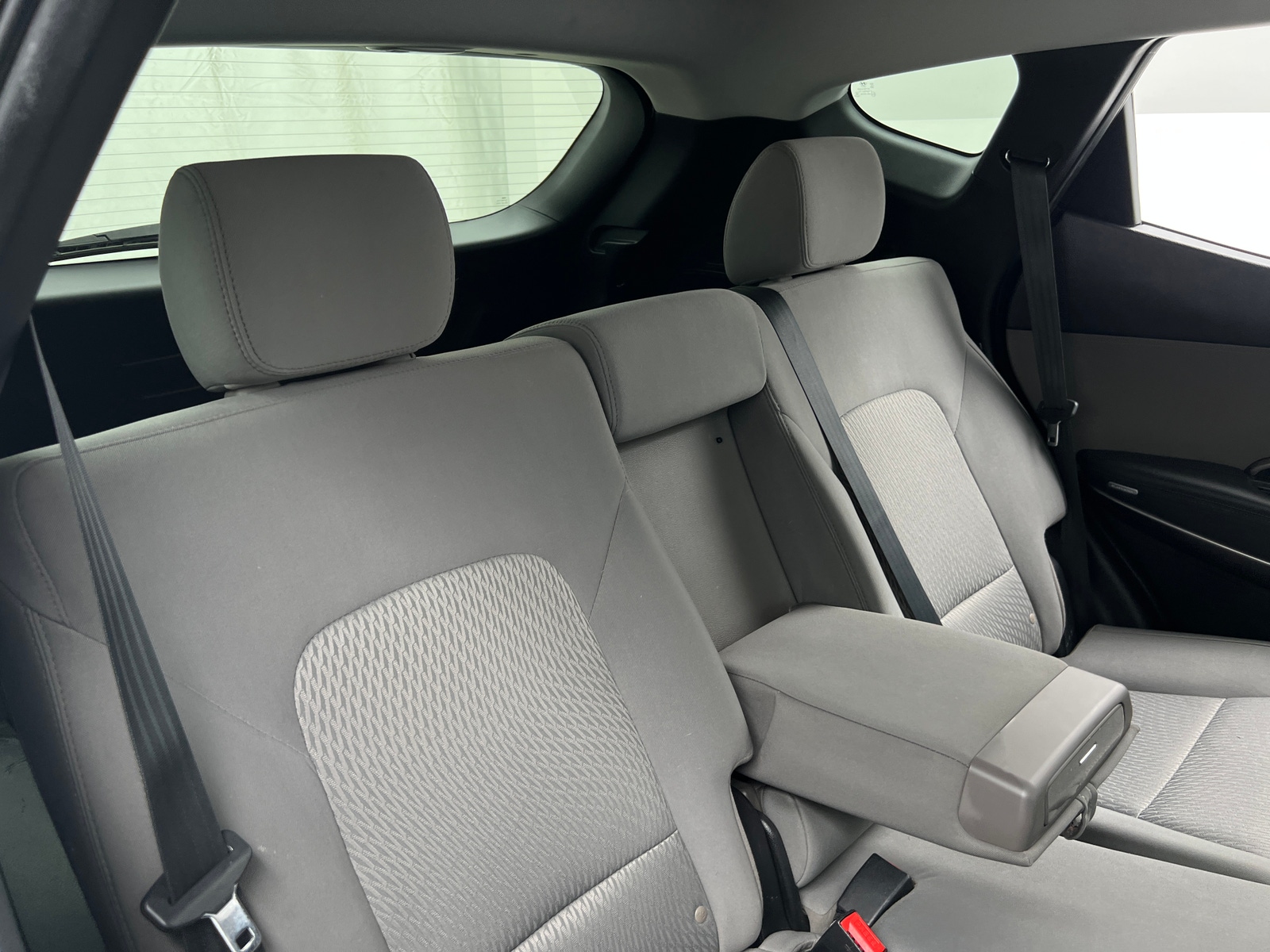 Thumbnail: 2017 Hyundai Santa Fe - 6