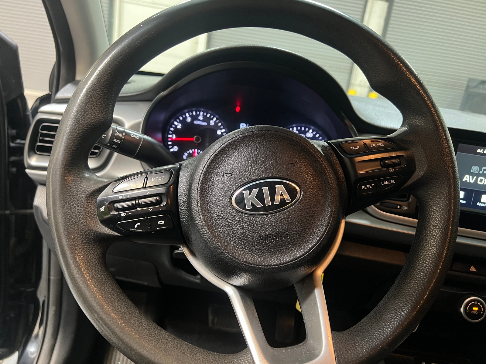 Thumbnail: 2019 Kia Rio - 5