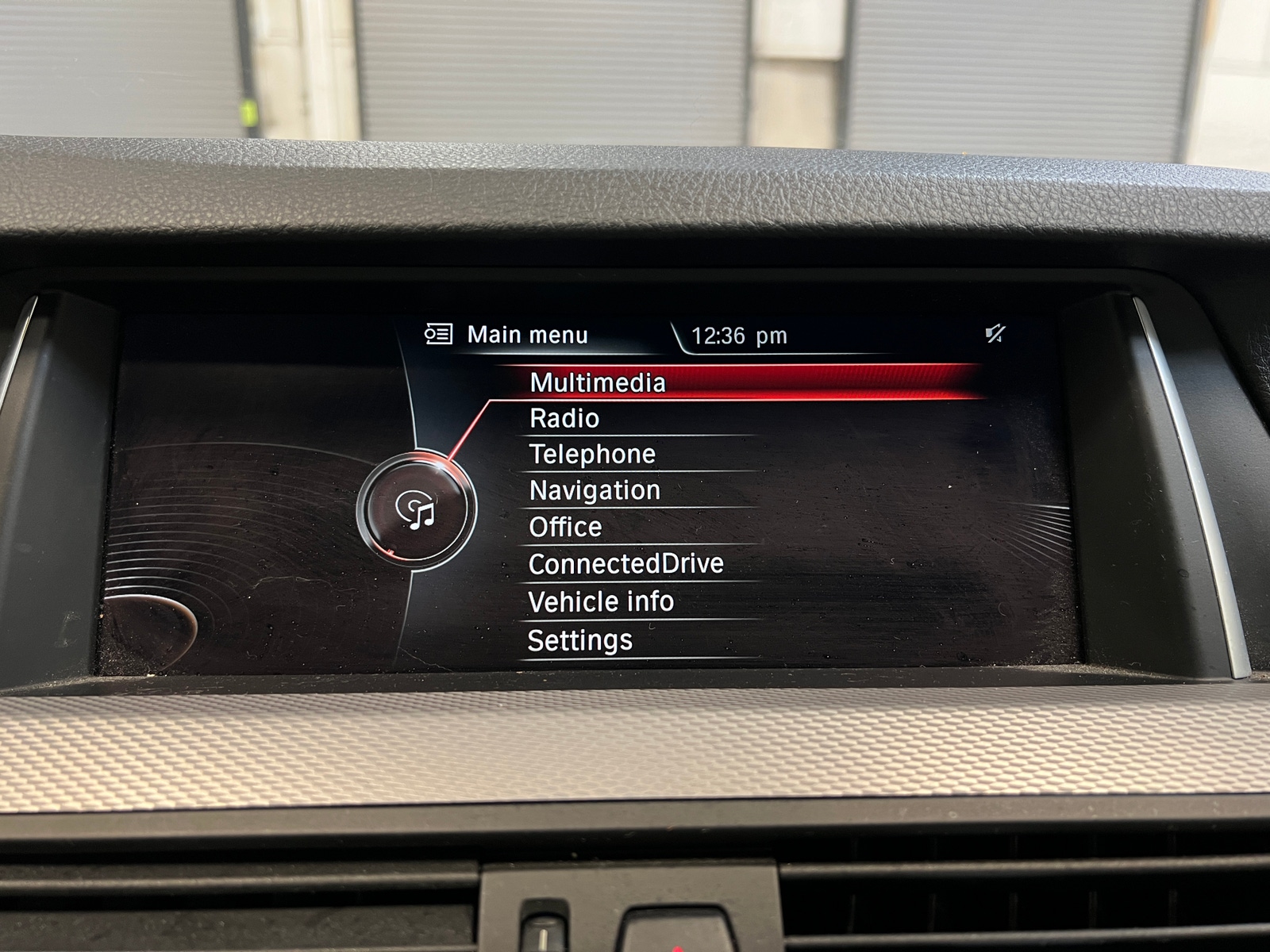 Thumbnail: 2016 BMW 5 Series - 3