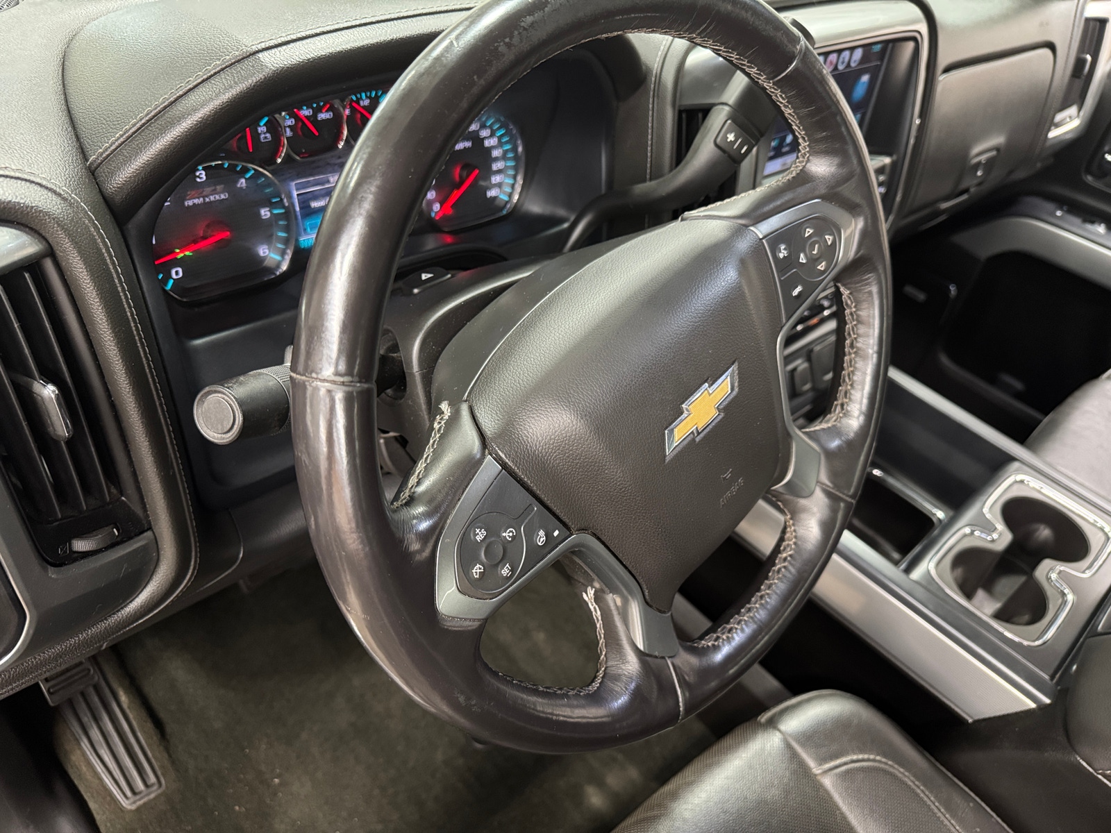 Thumbnail: 2017 Chevrolet Silverado 1500 - 2