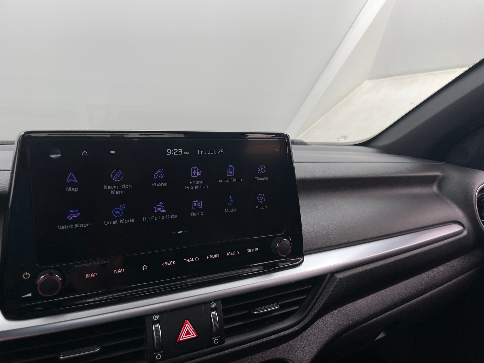 Thumbnail: 2022 Kia Forte - 3