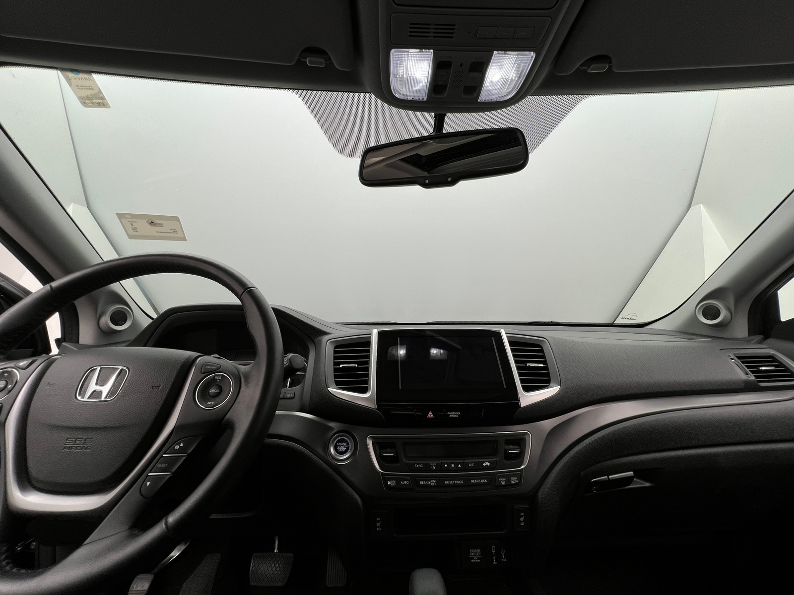 Thumbnail: 2017 Honda Pilot - 2