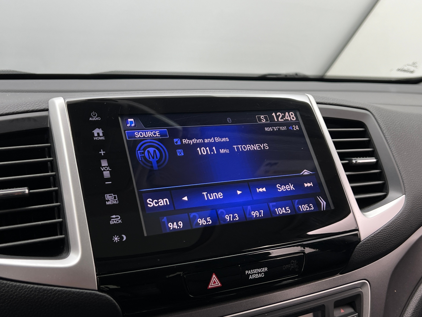 Thumbnail: 2017 Honda Pilot - 3