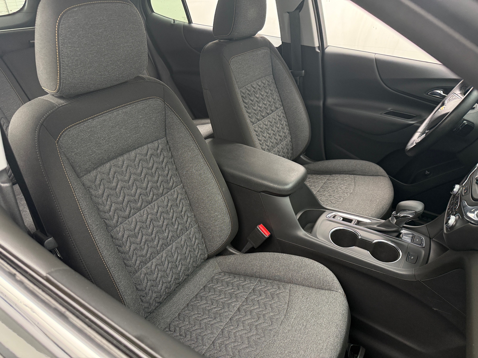 Thumbnail: 2023 Chevrolet Equinox - 2