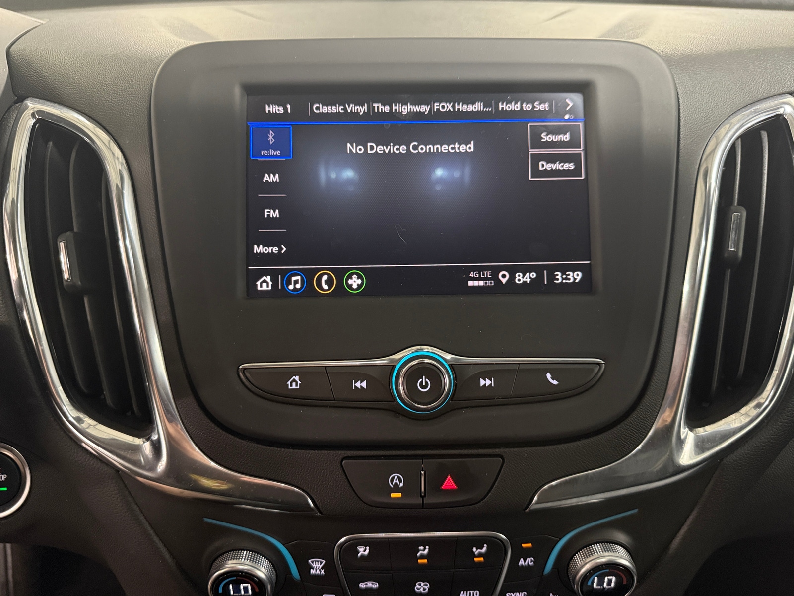 Thumbnail: 2023 Chevrolet Equinox - 4