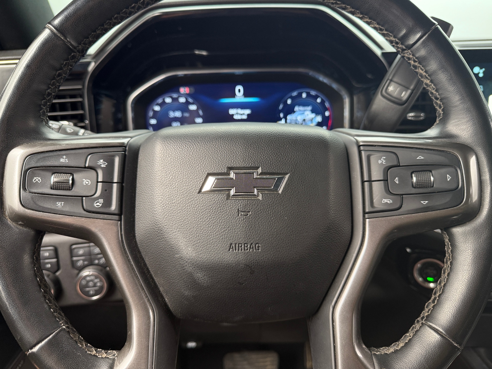 Thumbnail: 2024 Chevrolet Silverado 2500 - 4