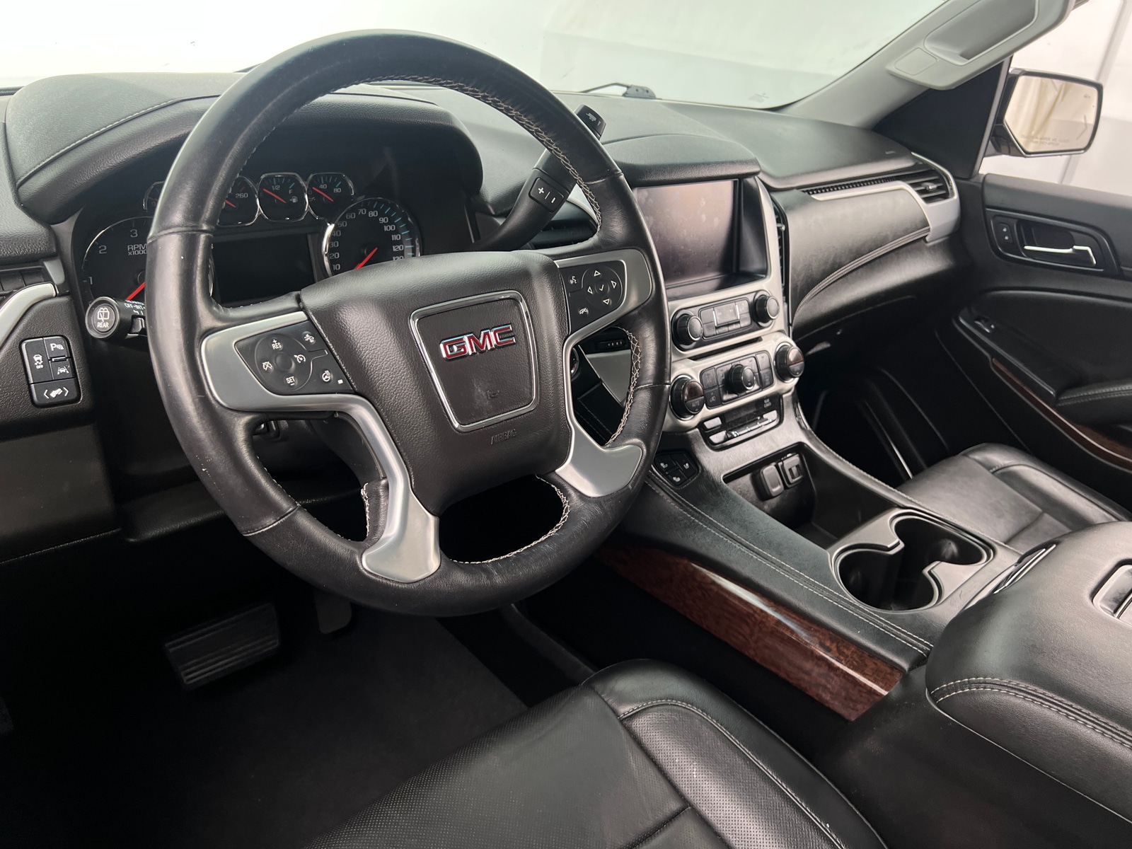 Thumbnail: 2019 GMC Yukon - 2