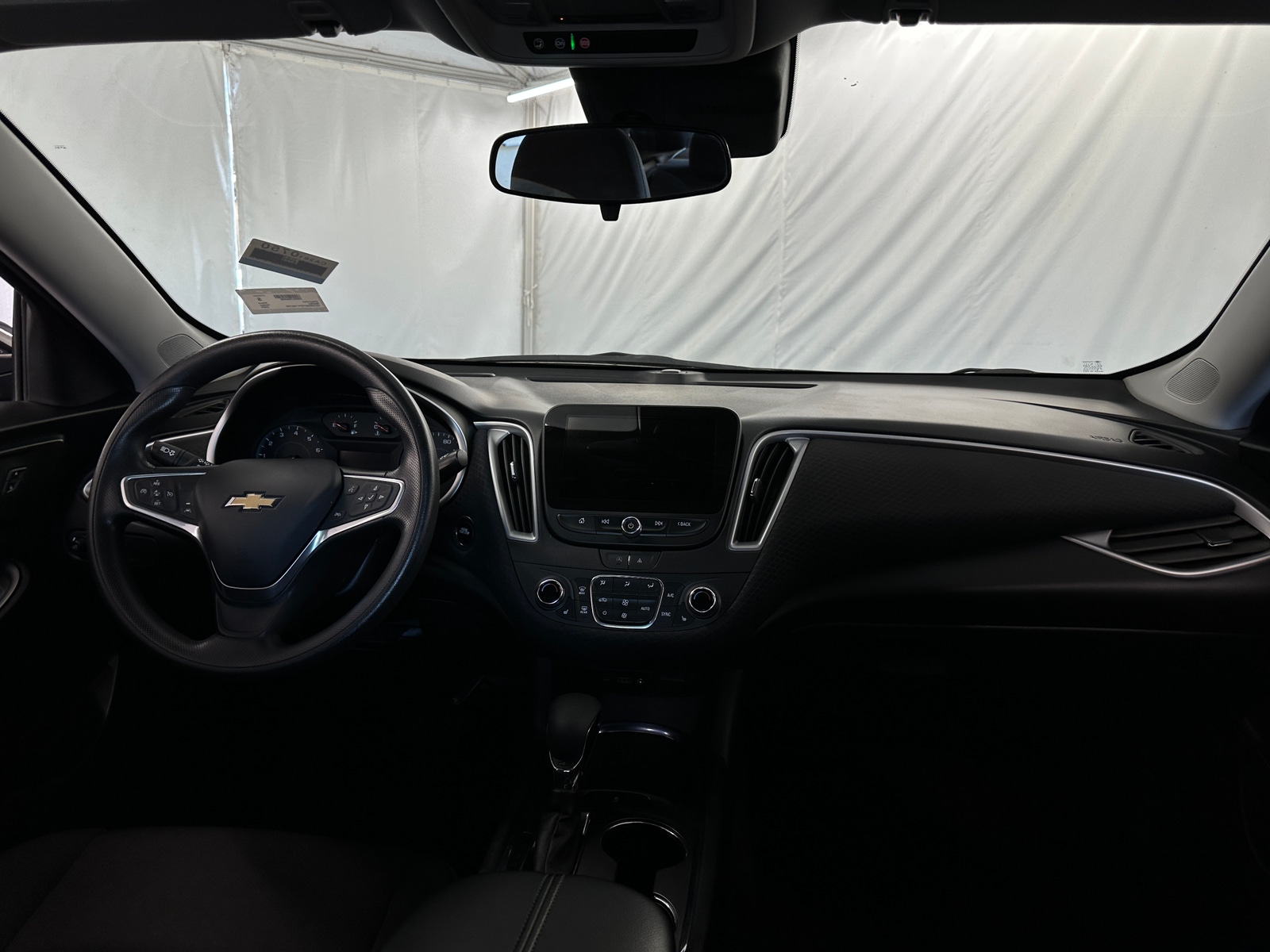 Thumbnail: 2023 Chevrolet Malibu - 3
