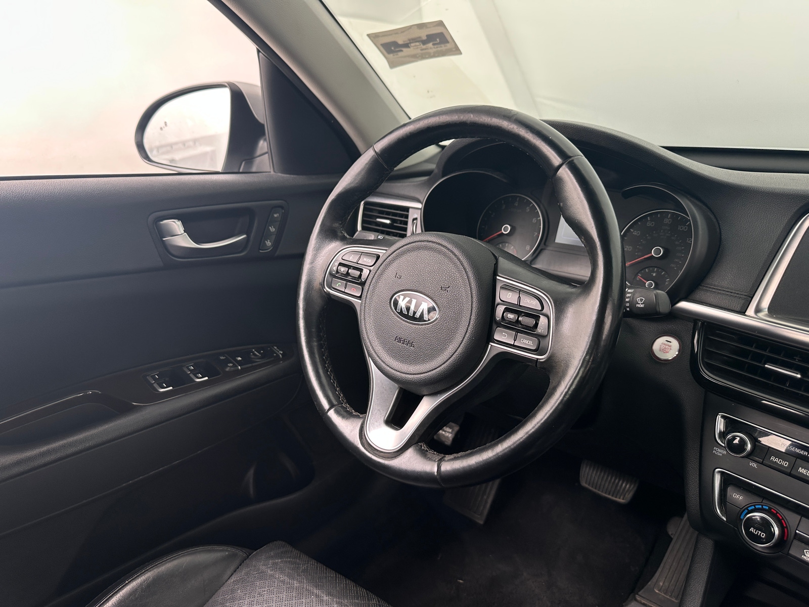 Thumbnail: 2018 Kia Optima - 4