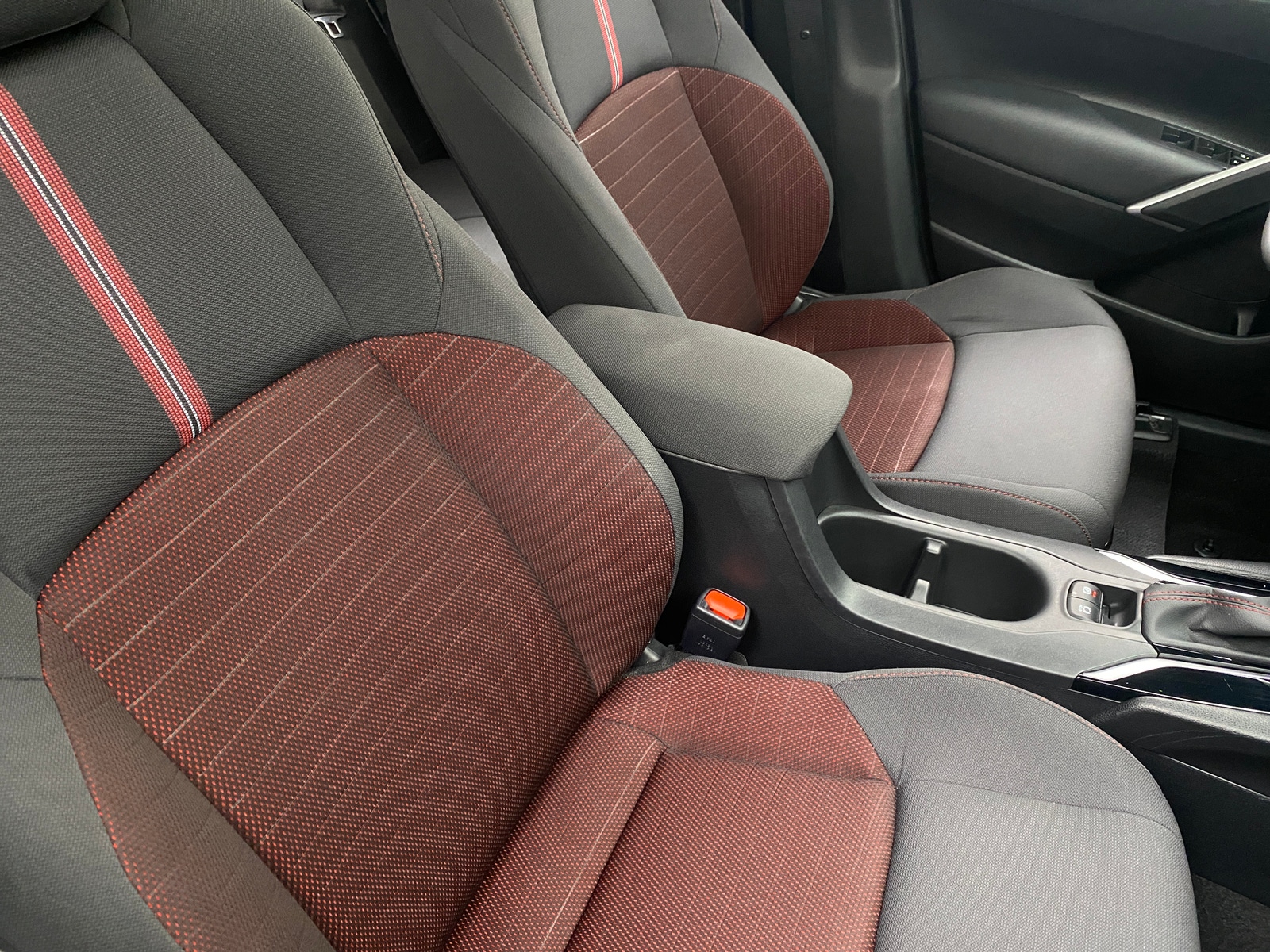 Thumbnail: 2024 Toyota Corolla Cross - 2