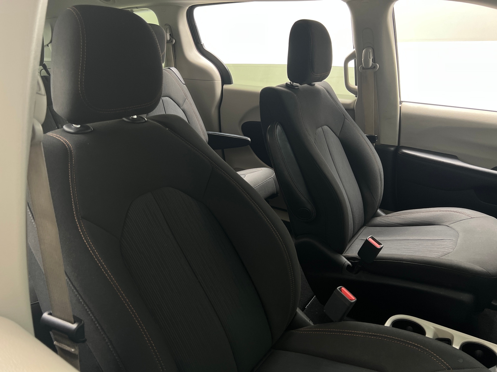Thumbnail: 2017 Chrysler Pacifica - 2