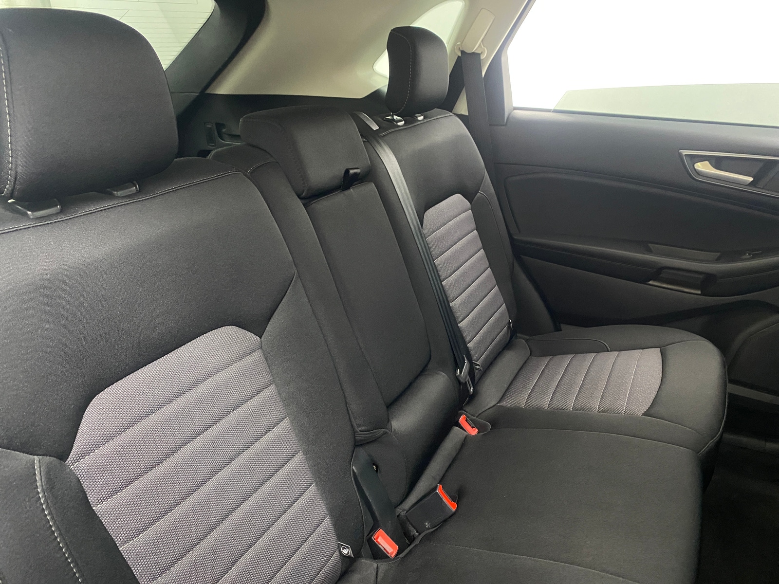 Thumbnail: 2020 Ford Edge - 6