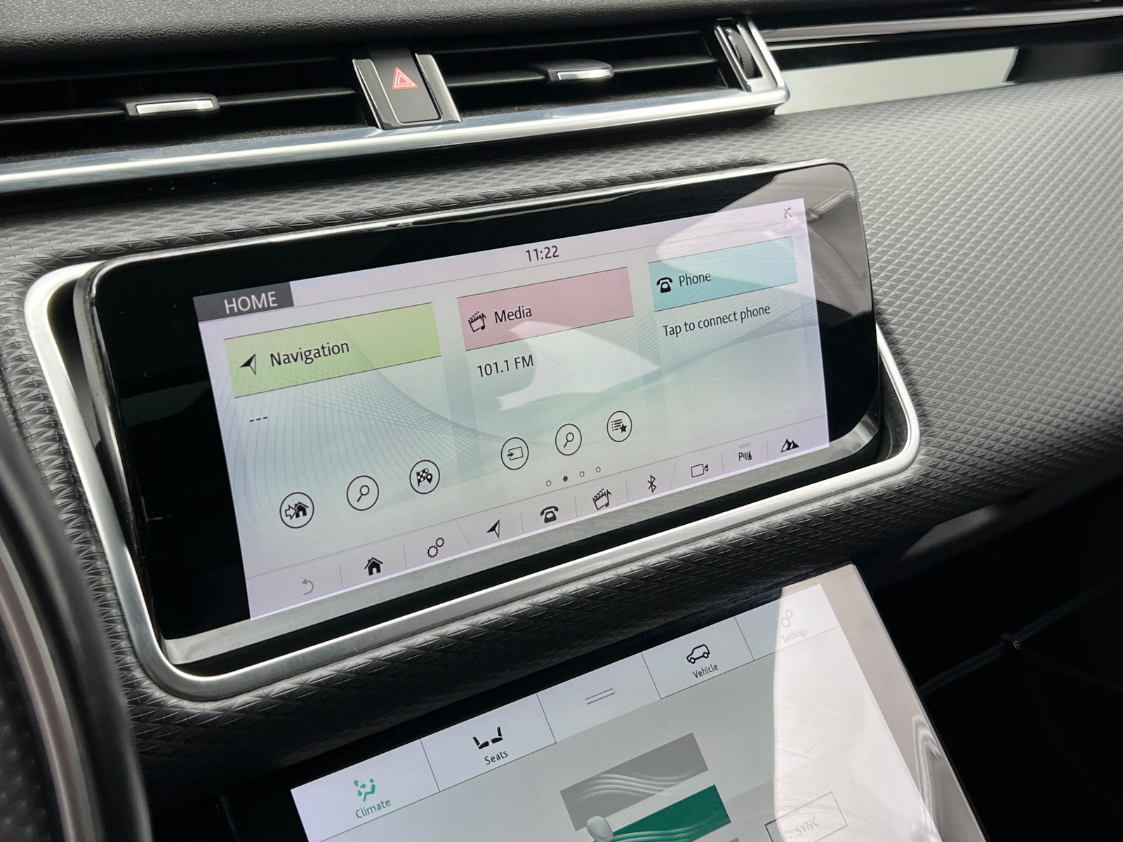 Thumbnail: 2018 Land Rover Range Rover Velar - 3