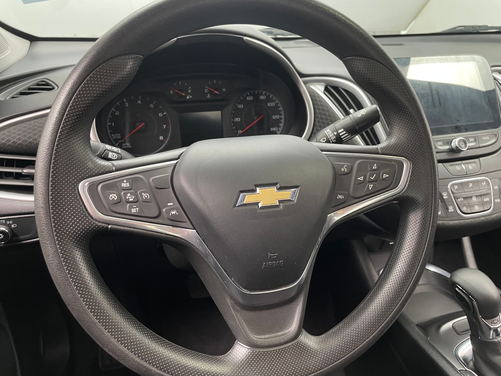 Thumbnail: 2023 Chevrolet Malibu - 5