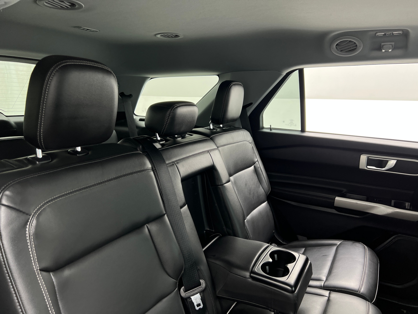 Thumbnail: 2022 Ford Explorer - 6