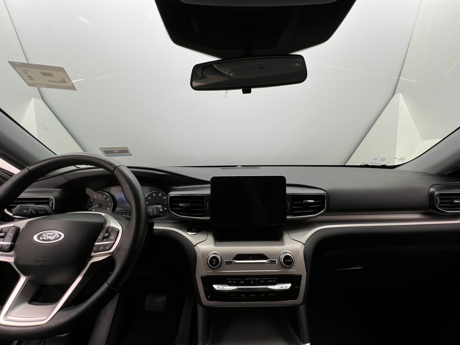 Thumbnail: 2022 Ford Explorer - 3