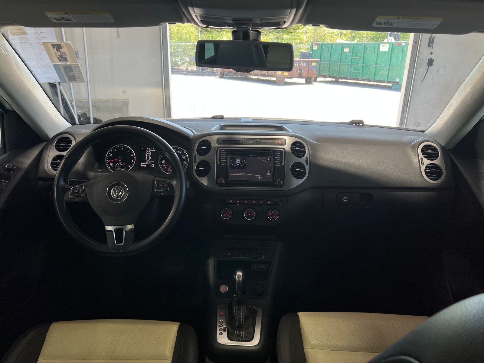 Thumbnail: 2016 Volkswagen Tiguan - 3