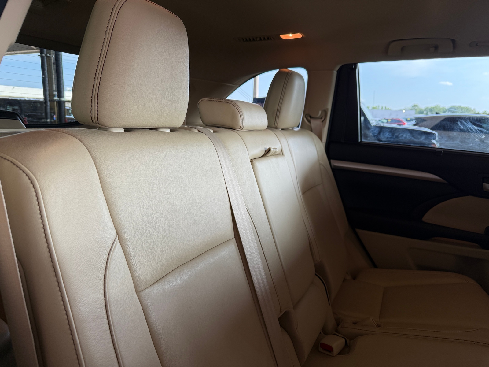 Thumbnail: 2017 Toyota Highlander - 5