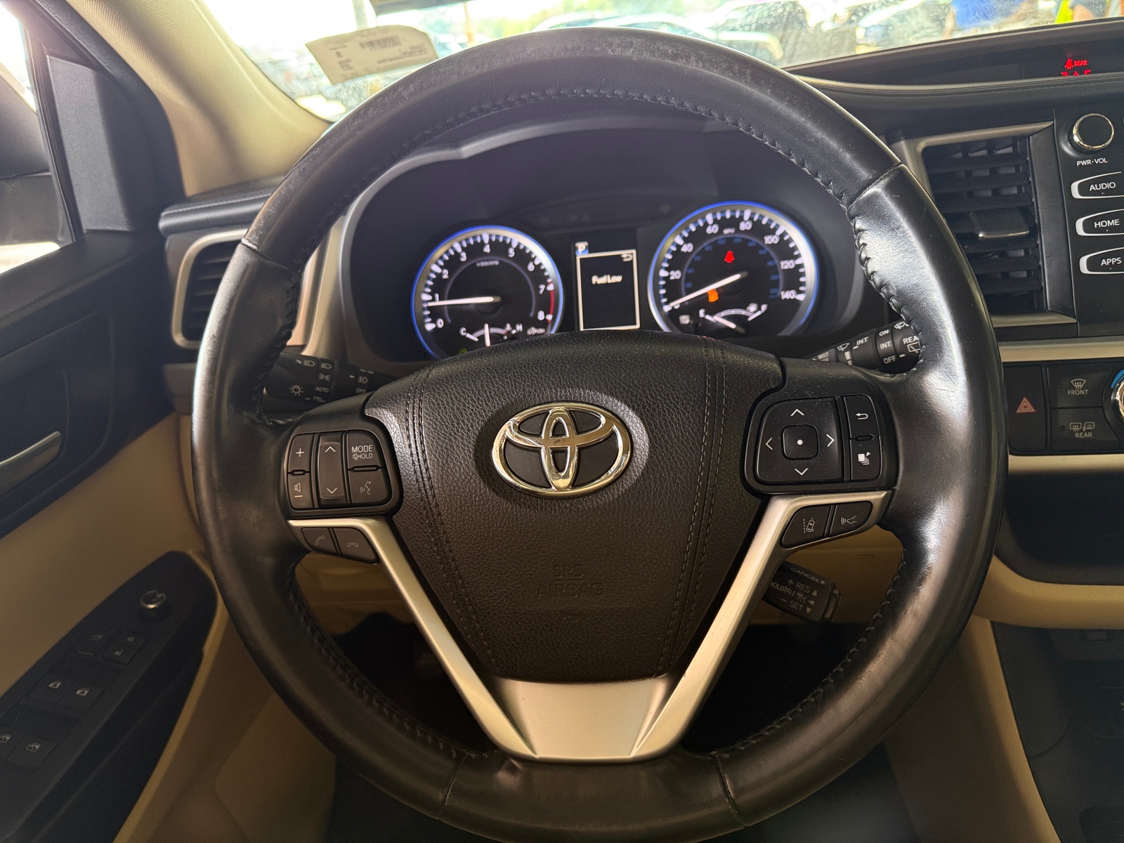 Thumbnail: 2017 Toyota Highlander - 4