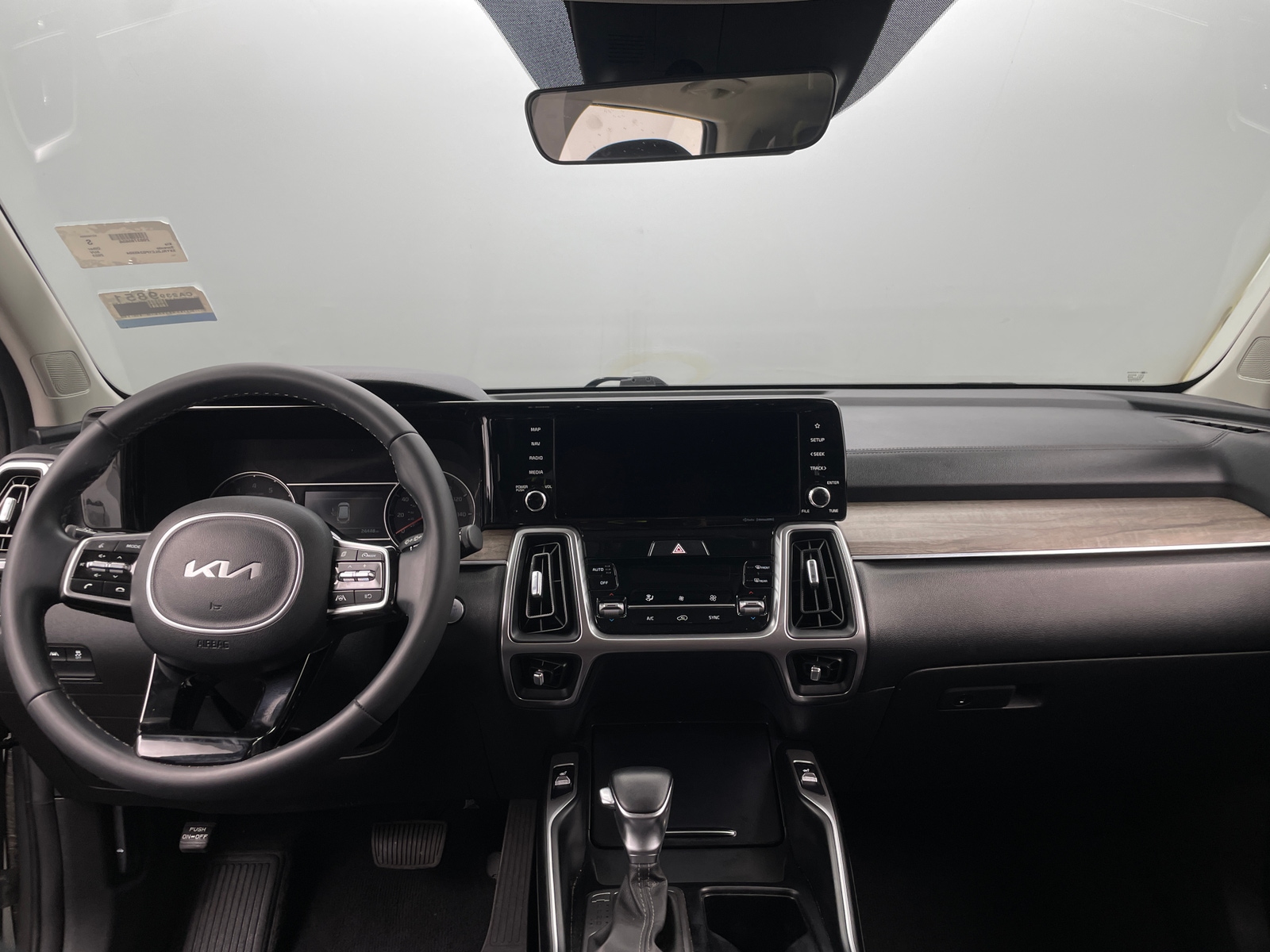 Thumbnail: 2023 Kia Sorento - 2