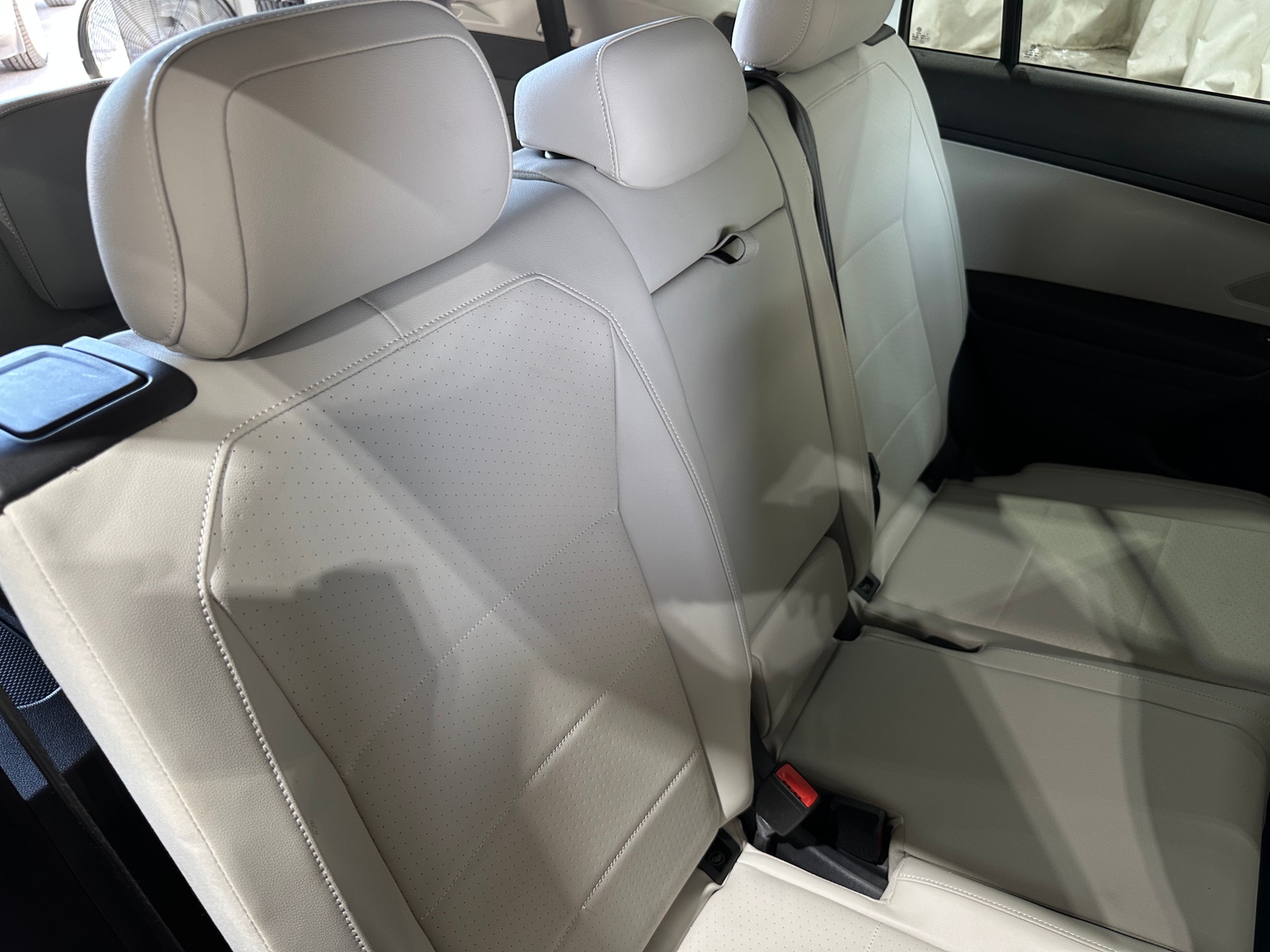 Thumbnail: 2018 Volkswagen Tiguan - 5