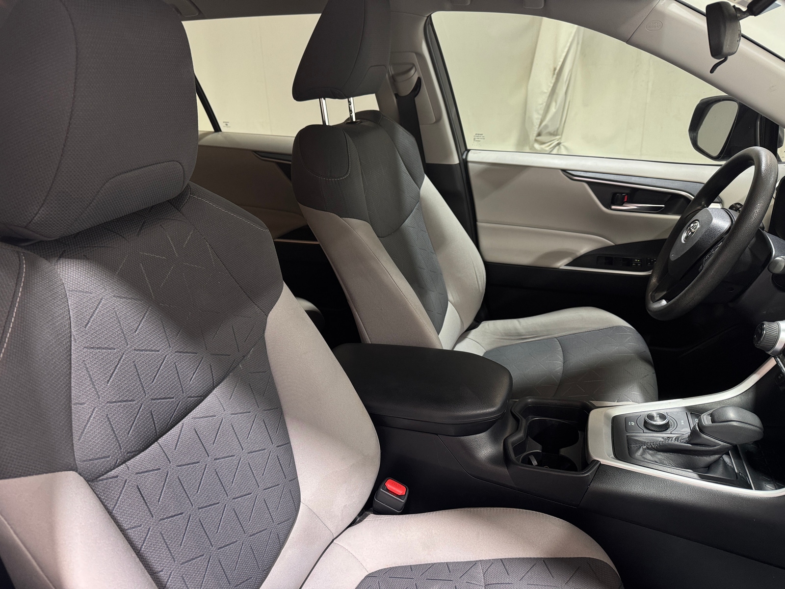 Thumbnail: 2020 Toyota RAV4 - 2