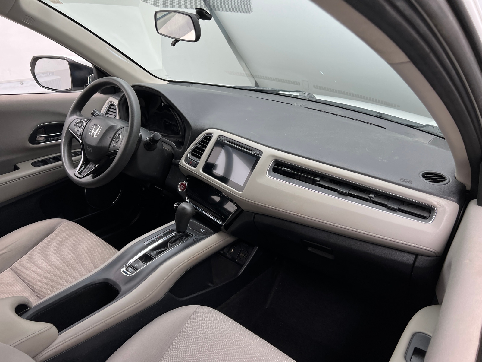 Thumbnail: 2017 Honda HR-V - 3