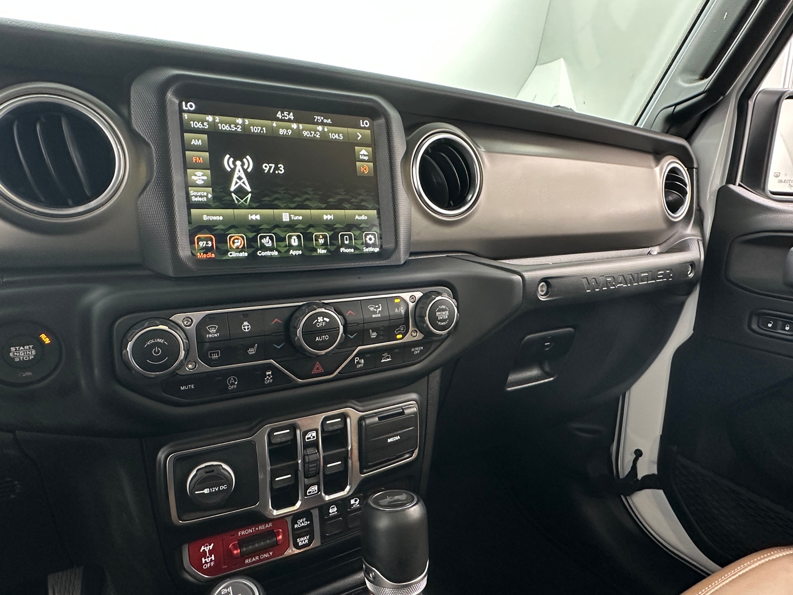 Thumbnail: 2021 Jeep Wrangler - 3