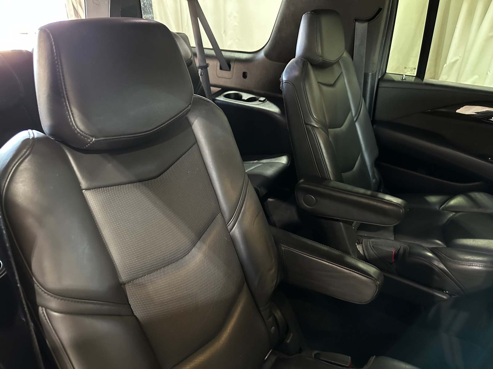 Thumbnail: 2020 Cadillac Escalade - 5