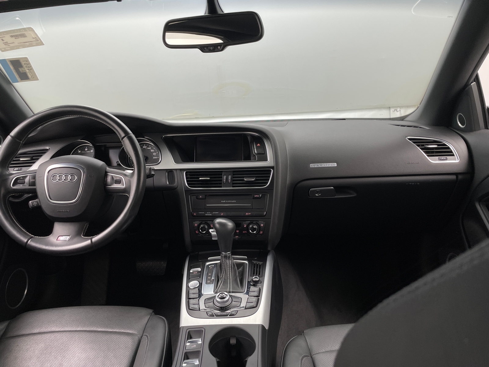 Thumbnail: 2011 Audi S5 - 2