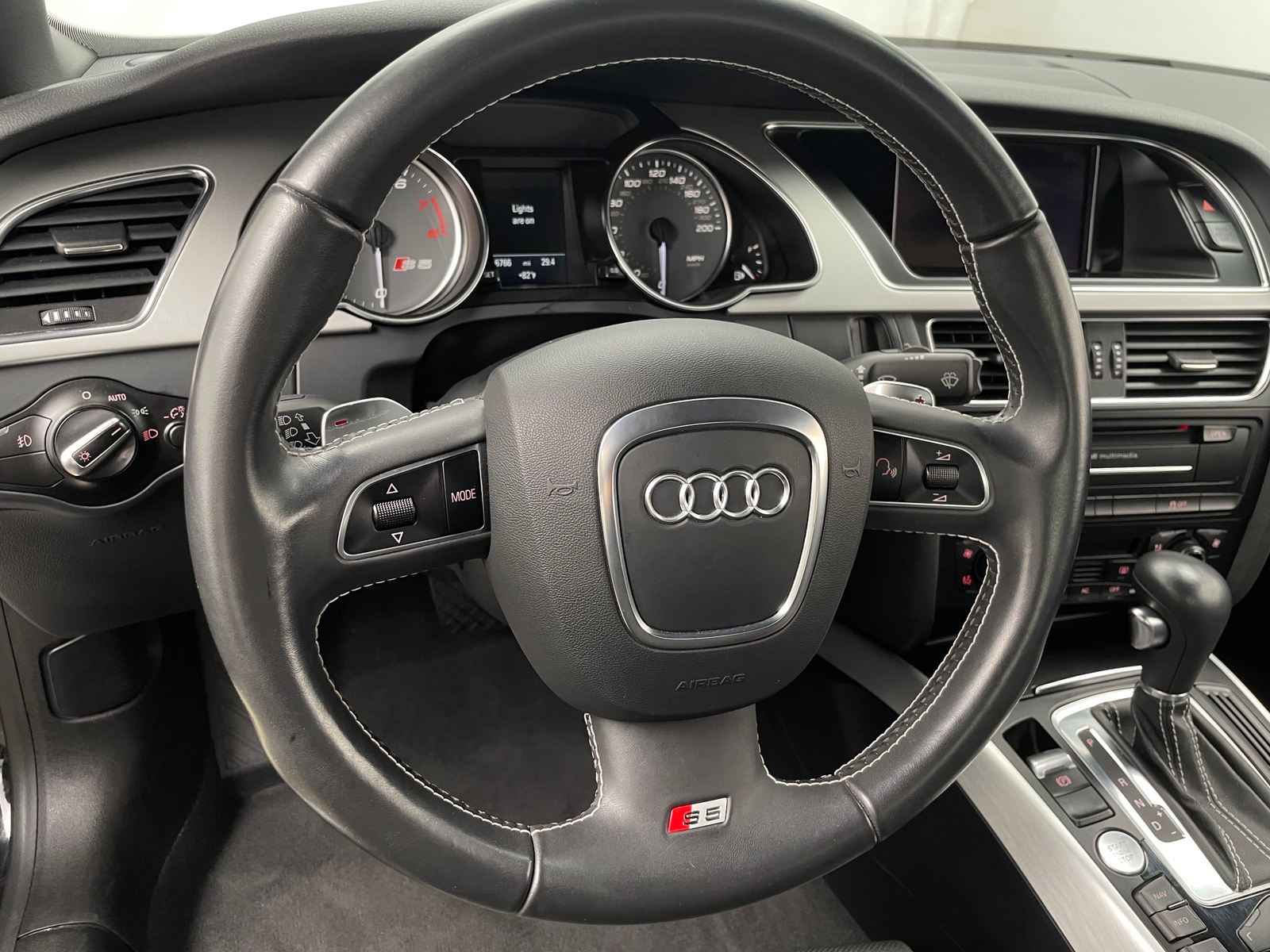 Thumbnail: 2011 Audi S5 - 4