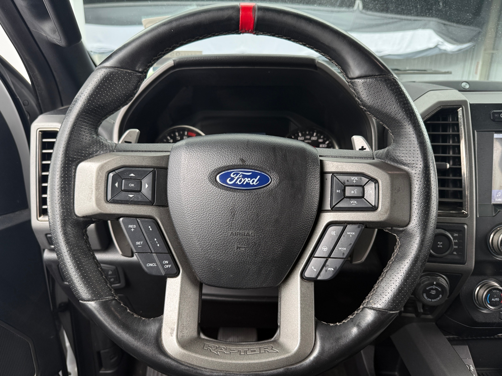 Thumbnail: 2019 Ford Econoline - 4