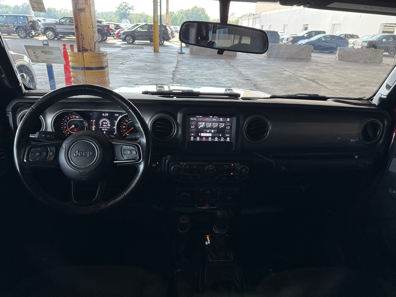 Thumbnail: 2021 Jeep Gladiator - 3