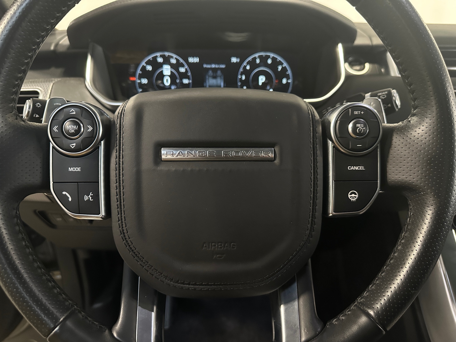 Thumbnail: 2017 Land Rover Range Rover Sport - 4