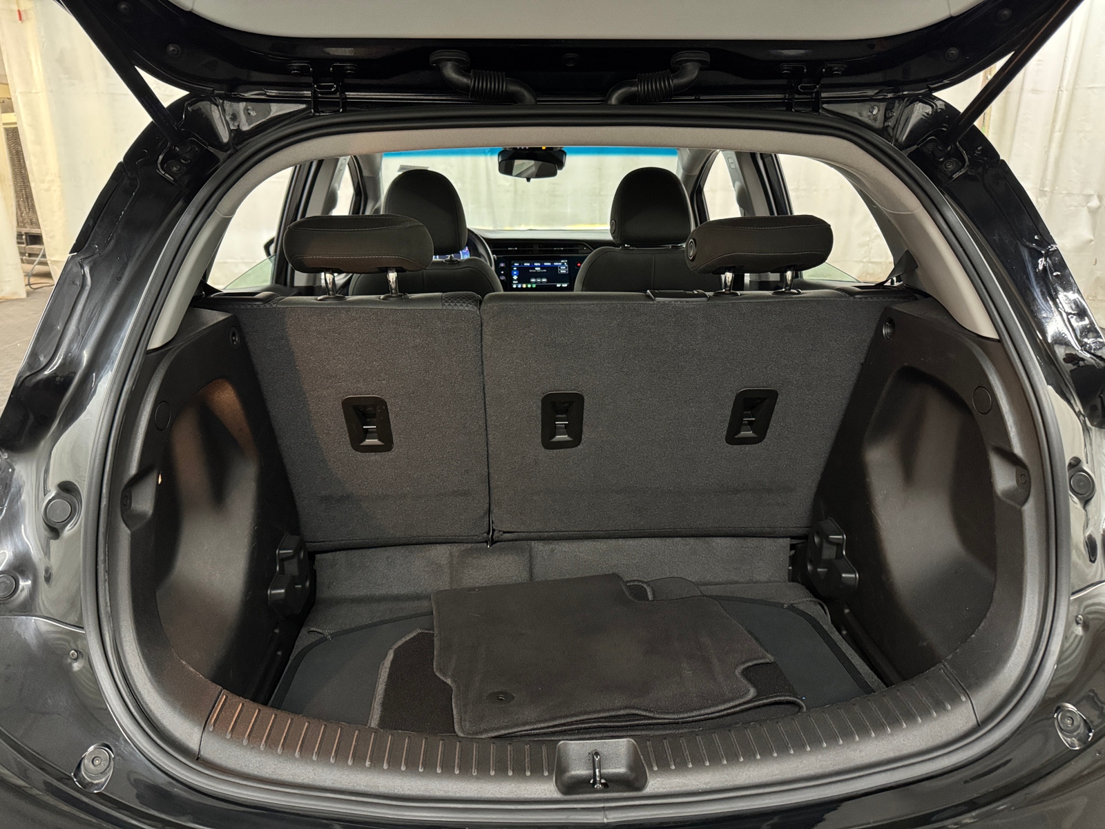 Thumbnail: 2023 Chevrolet Bolt EV - 7