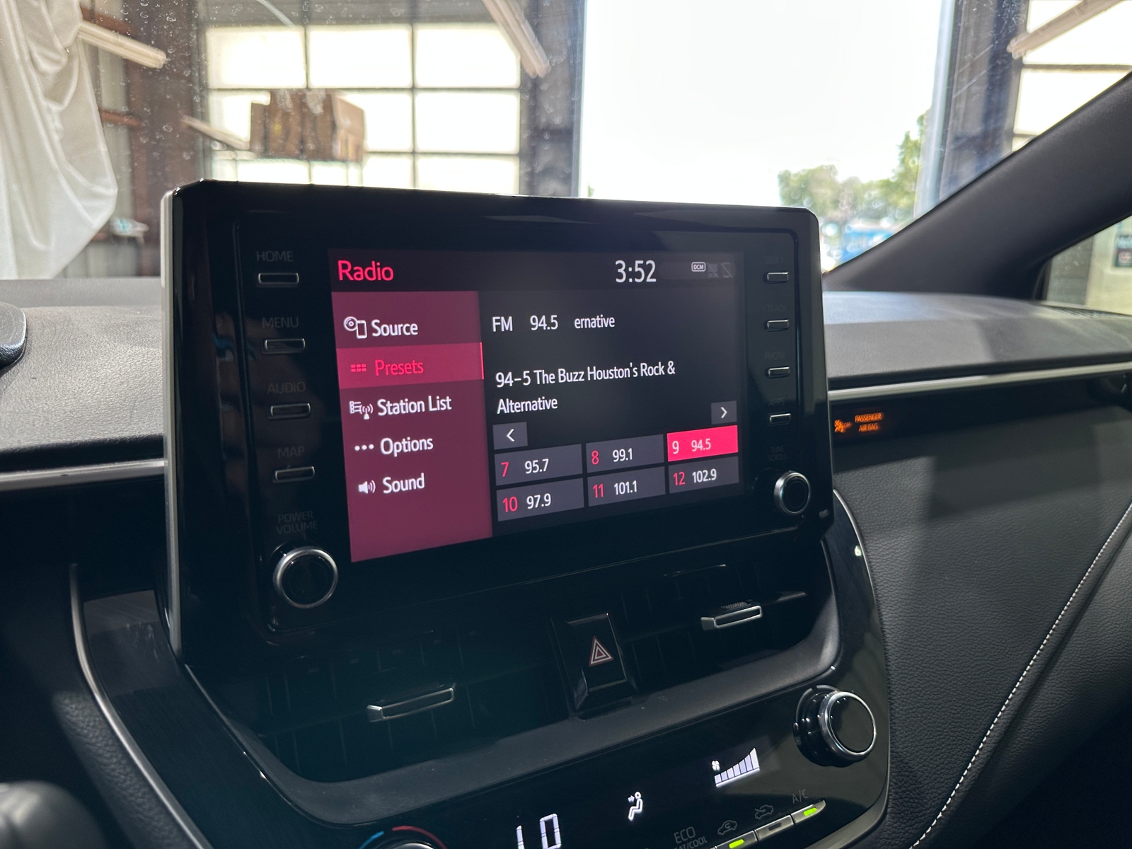 Thumbnail: 2019 Toyota Corolla - 4