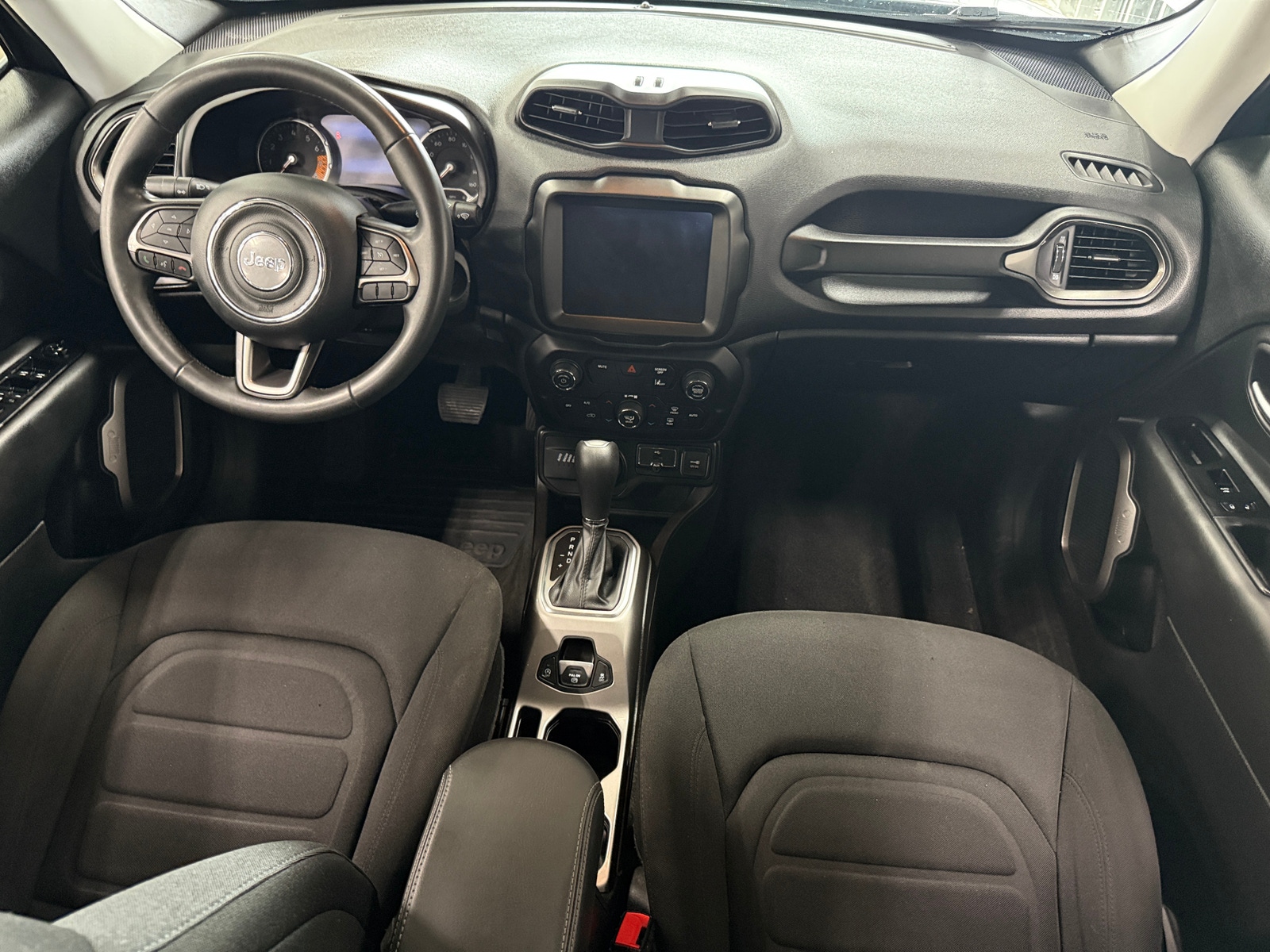 Thumbnail: 2022 Jeep Renegade - 3