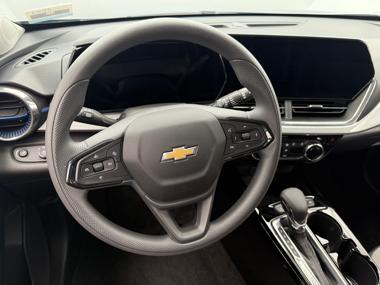 Thumbnail: 2025 Chevrolet Trax - 5