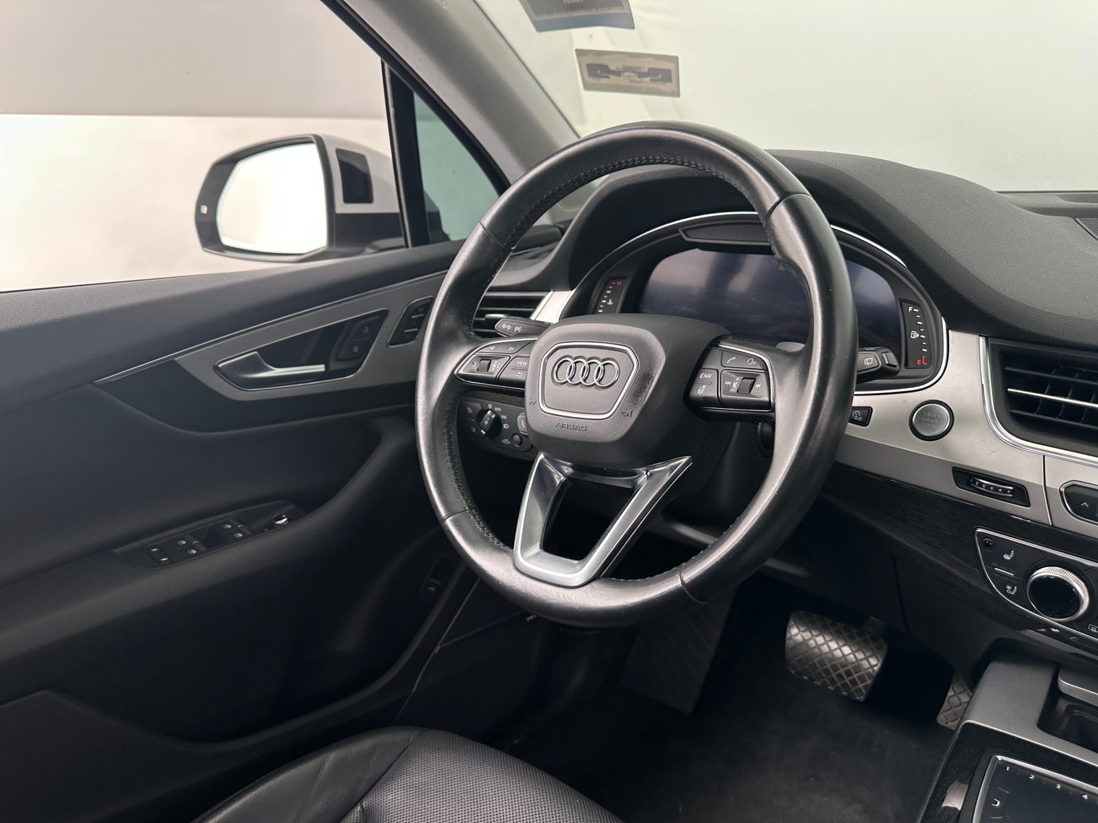 Thumbnail: 2019 Audi Q7 - 4