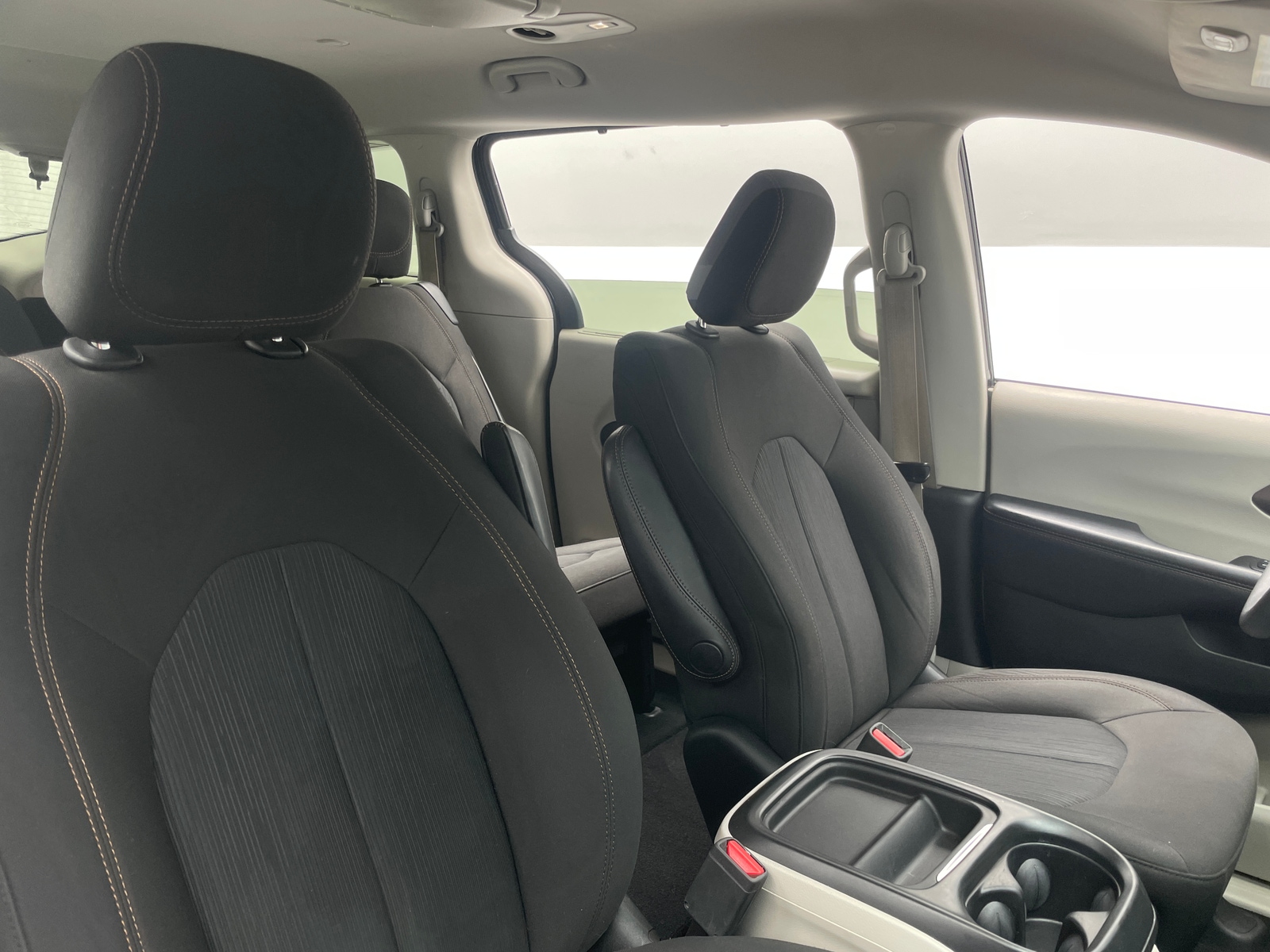 Thumbnail: 2017 Chrysler Pacifica - 2