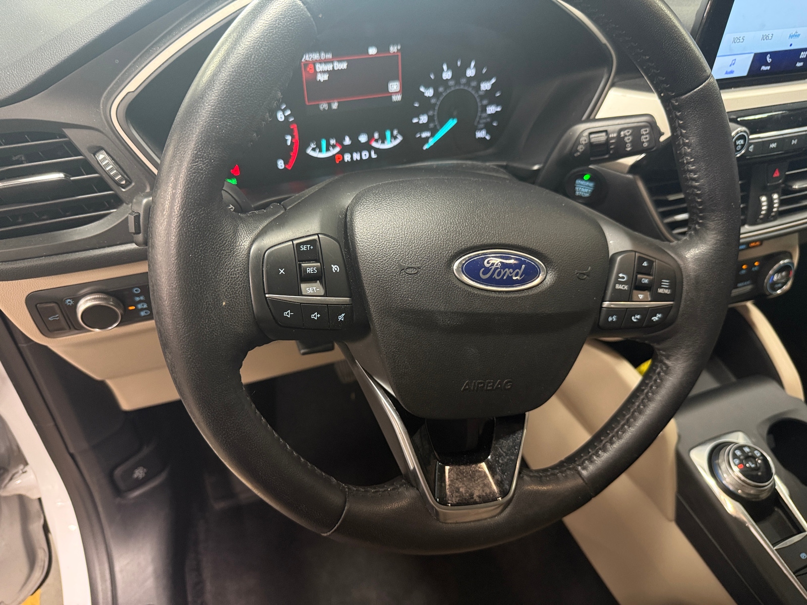 Thumbnail: 2021 Ford Escape - 5