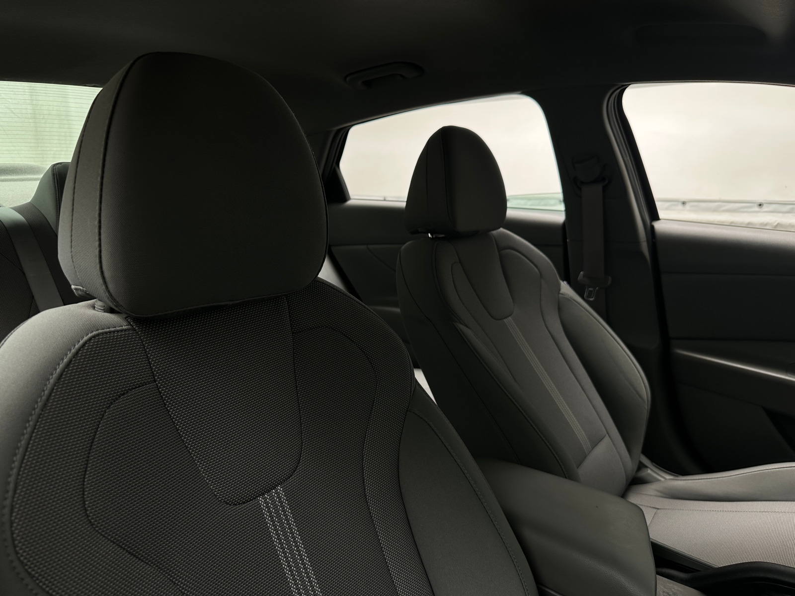 Thumbnail: 2021 Hyundai Elantra - 2
