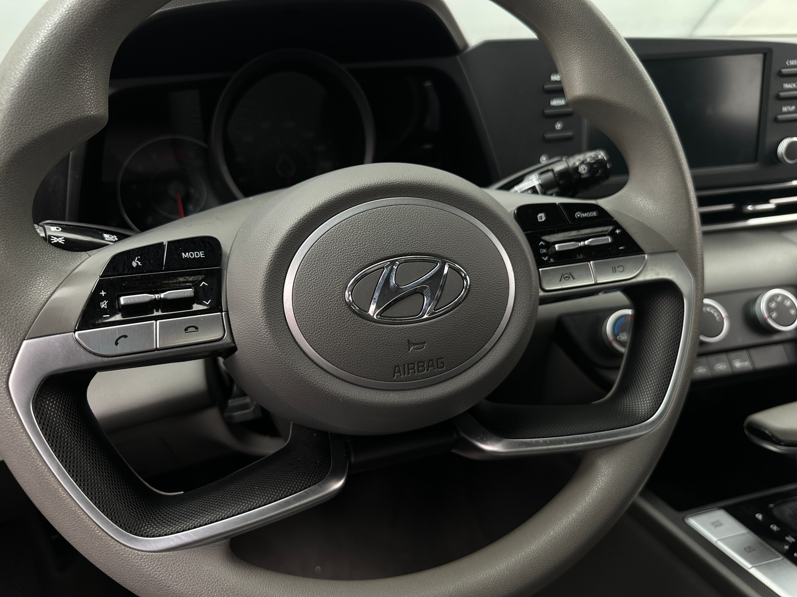 Thumbnail: 2021 Hyundai Elantra - 5