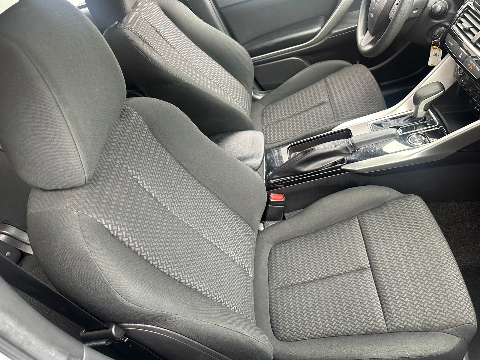 Thumbnail: 2024 Mitsubishi Eclipse Cross - 2