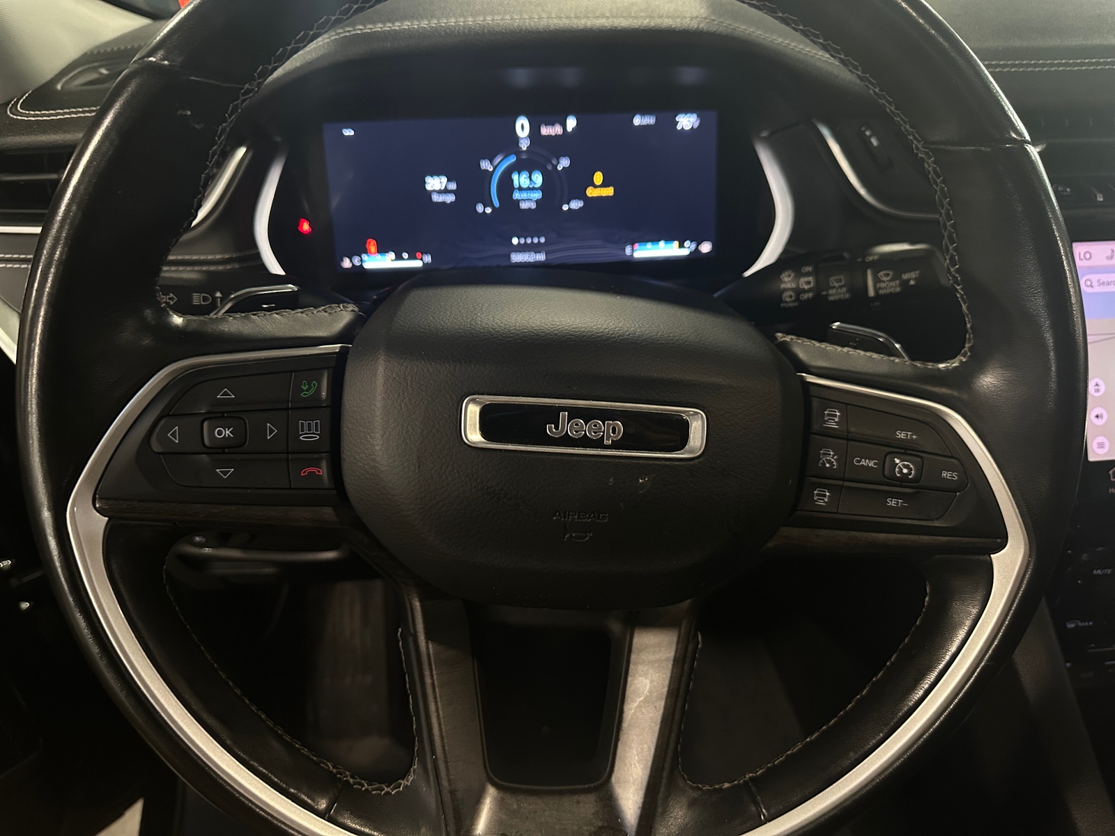 Thumbnail: 2021 Jeep Grand Cherokee L - 4